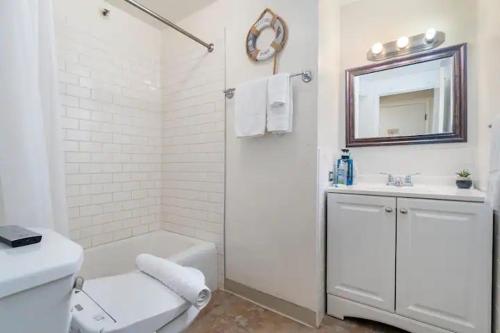 Hawaiian Monarch 2703A condo — Hotel in Honolulu (HI)