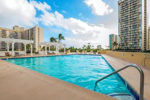 Hawaiian Monarch 2703A condo photo