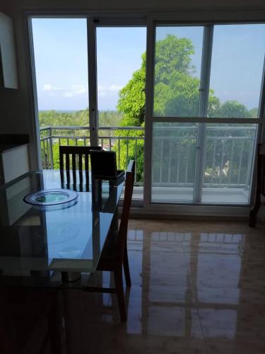 Marlene's Hilltop Villa - 1BR Apt #7 in Balamban