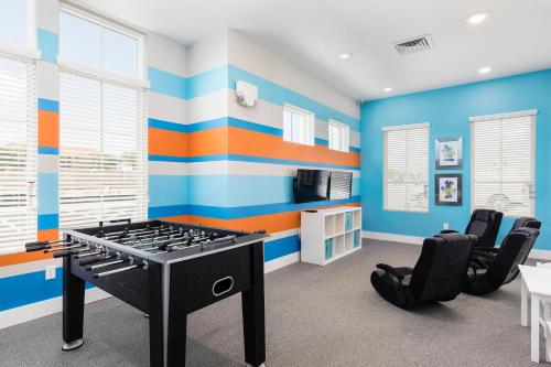4 BR 4 BA Villa 5min to Disneyworld 1804ft² Gym - image 39