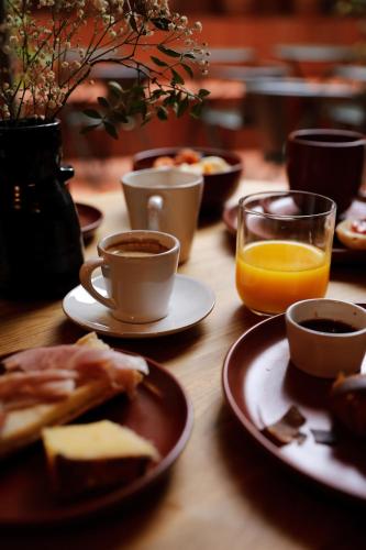 Hôtel AMI - image 7