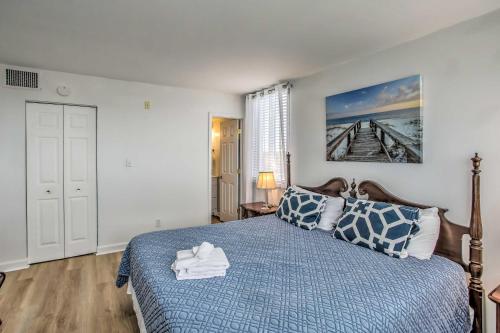 Lovely Condo with Pool - Walk to Family Kingdom! - image 17