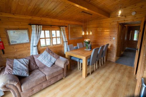 Wall Eden Farm - Luxury Log Cabins and Glamping