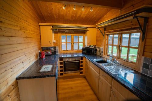 Wall Eden Farm - Luxury Log Cabins and Glamping