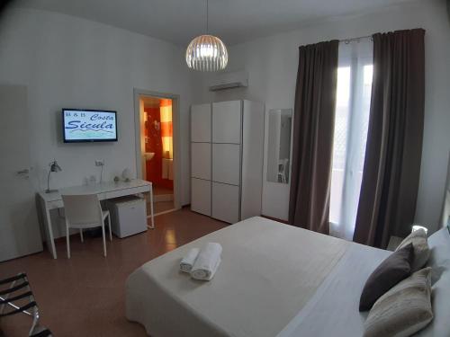 Double Room image 2