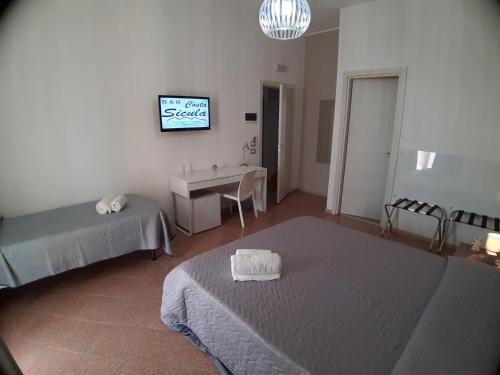 Superior Triple Room with Sea View image 4