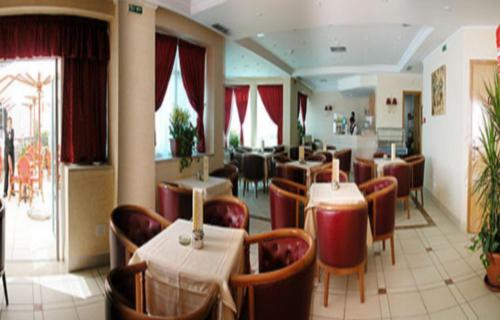 Restaurant, Ariha Hotel in Notre Dame