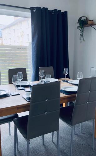 設施, Five Bedroom Five Bathroom House - Dalkeith in 達爾基斯