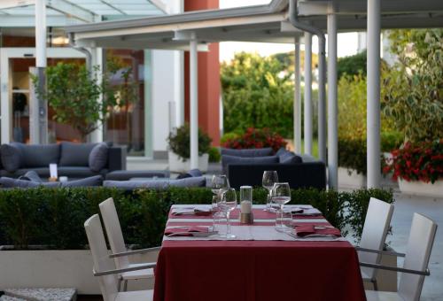 Best Western Hotel Rome Airport - image 8