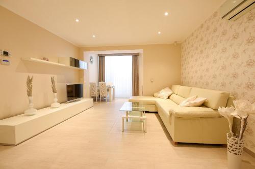 Apartments Villa Zlatko - image 11