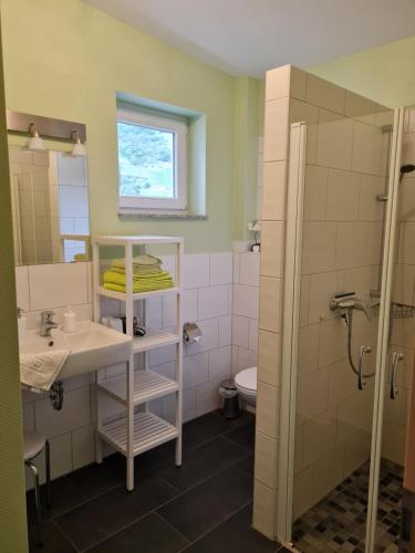 Bathroom, Weingut Markus Busch in Punderich