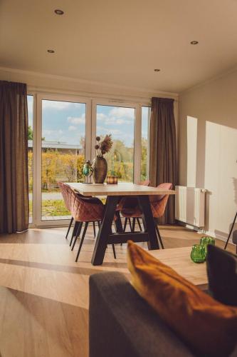  Tiny Cabin with Hottub I 4 p in Rijssen
