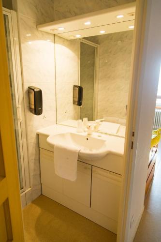 Vannas istaba, Auberge de Motz in Motz