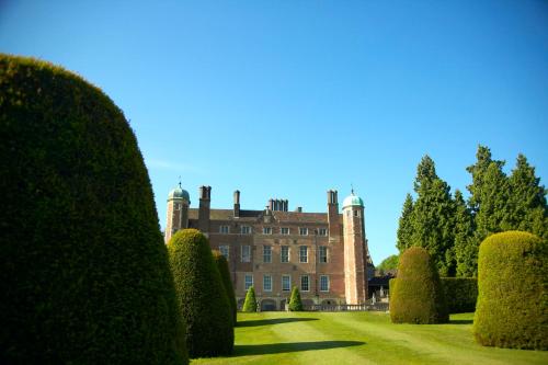 Madingley Hall - image 8