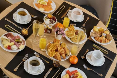 Best Western Plus Hotel Carlton Annecy - image 5