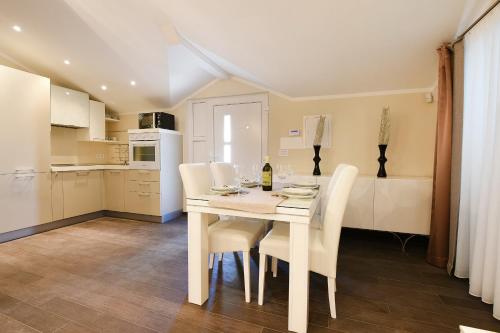 Apartments Villa Zlatko - image 13