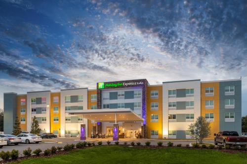 . Holiday Inn Express & Suites - Wildwood - The Villages by IHG