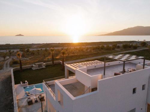 Grand Sea View Luxury Villa 4