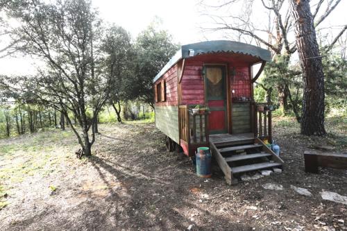 luberon et roulotte gîte à louer Jean-Jean