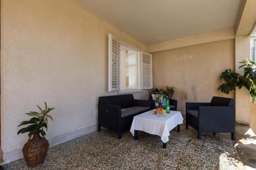 Sunset Bay Room - image 7