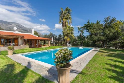 Eretria Retreat Villa less than 90 minutes from Athens Airport gîte à louer Kakiá Rákhi