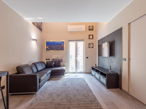 The Best Rent - Spacious apartment in Paolo Sarpi, Милан