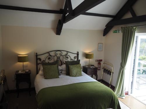 Deluxe Double Room image 1