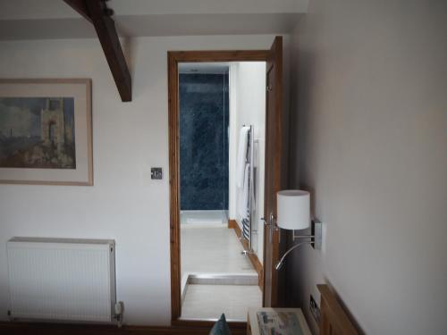 Superior Double Room with Sea View image 6