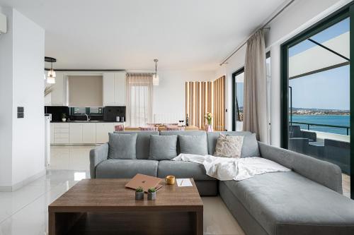 Apartment with Sea View image 8