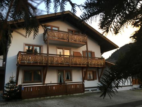 A szálláshely kívülről, Ferienhaus Schneider-Sepp in Ettal