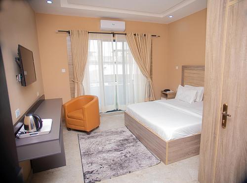 Hotel Capitol in Ojodu