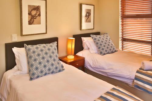 Ellefsen Golf Suite 135 Langebaan 4-sleeper - image 3