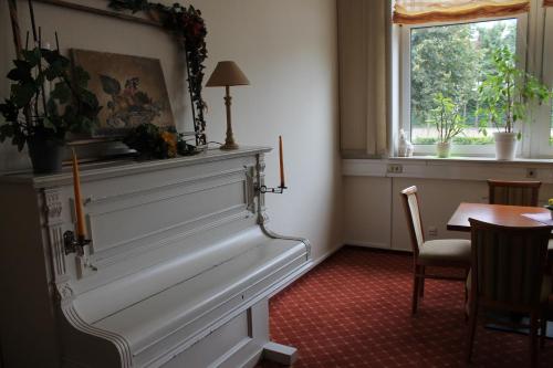Traveller Hotel - image 6