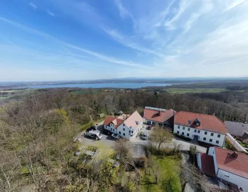 Hotel Kreuzbergbaude beim Berzdorfer See mit Wohlfühl Sauna in Görlitz, Deutschland