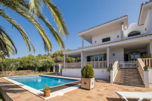  Villa Alaris, Pension in Es Migjorn Gran