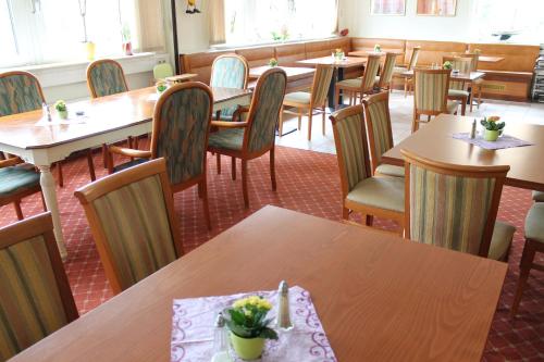 Restaurant, Traveller Hotel in Lubeck