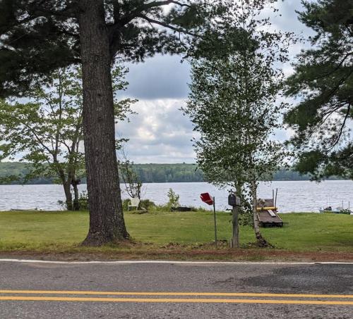 Newly Remodeled Lakefront Cottage in Three Lakes