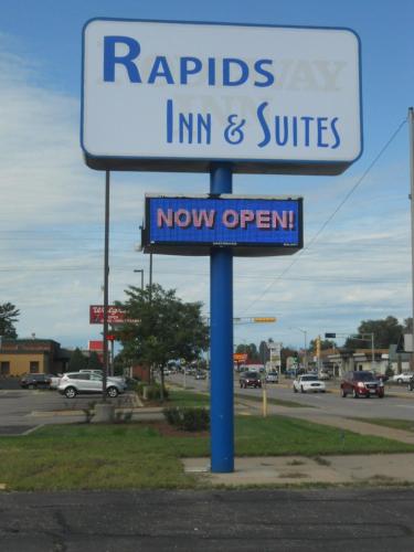 Rapids Inn And Suites