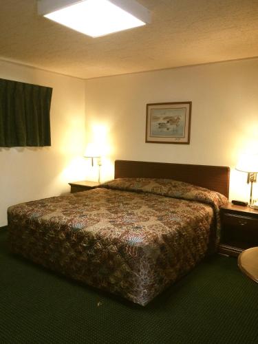 Rapids Inn And Suites