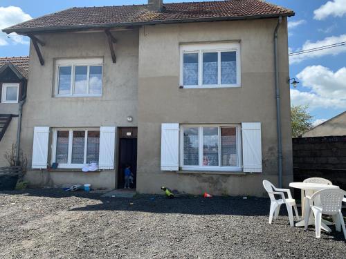 동피에르 쉬르 베브르 Logement, idéal famille, amis, tout y est ! (Logement, ideal famille, amis, tout y est !) 3성급 싱글룸 외관