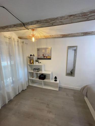 Cosy studio at the Cathedral with WiFi, Valencie (fotografie 7)