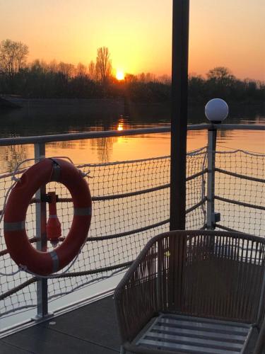 SeineHouse - Maison flottante (HouseBoat) - Séjour magique sur l'eau