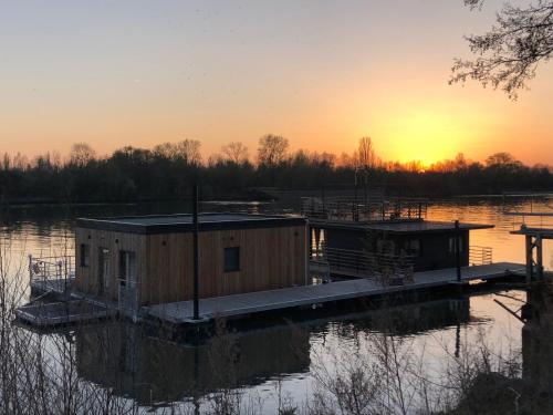 SeineHouse - Maison flottante (HouseBoat) - Séjour magique sur l'eau