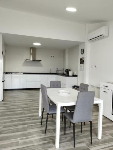 設施, Apartamentos Las Huertas in 巴爾貝爾德德爾夫雷斯諾
