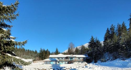 Ridgeview Motor Inn in Gold River (BC)