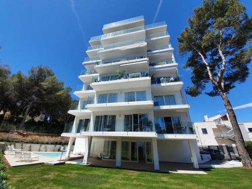 Sea view apartament 5B with pool 150 Meters Canyamel Beach
