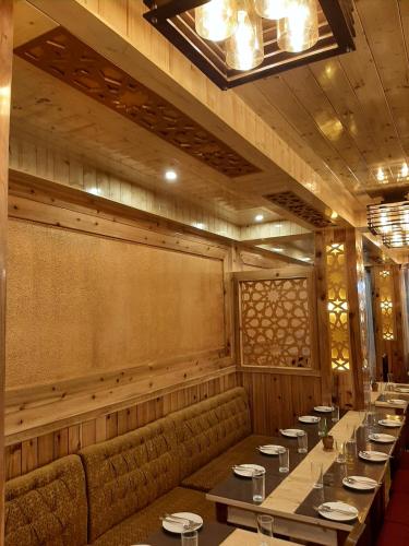 Hotel Zingkham Residency – Gangtok, OK
