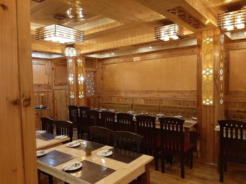 Hotel Zingkham Residency – Gangtok, OK