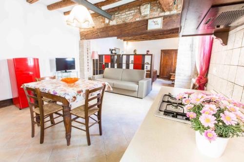 CANAL DREAM cosy apartment with canal view 5