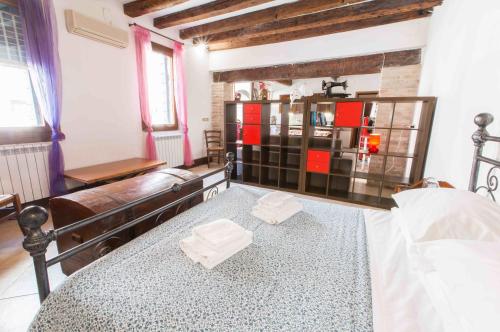 CANAL DREAM cosy apartment with canal view, Benátky (fotografie 8)